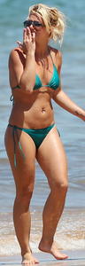 Britney Spears sexy green bikini on the beach in Hawaii