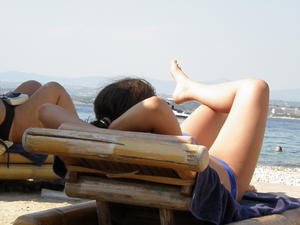 Beach-Feet-Candids-Young-Girl--q4h430gifb.jpg