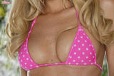 Niki Young - Bikini Beauty-73aoc1w4tk.jpg