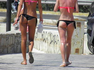 2-Young-Bikini-Greek-Teens-Teasing-Boys-In-Athens-Streets-p3elf70kqt.jpg